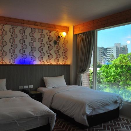 Fly House Backpacker Guesthouse Hualien City Luaran gambar