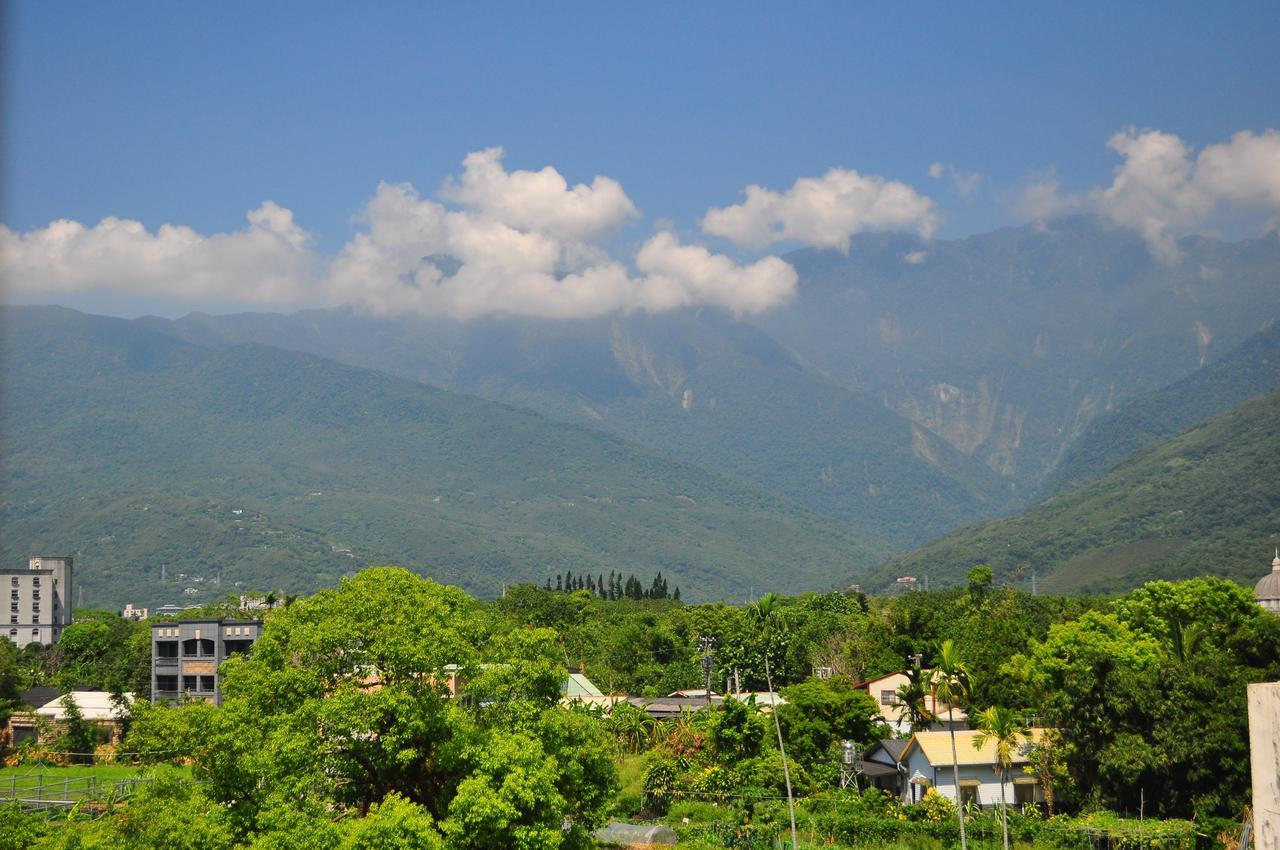 Fly House Backpacker Guesthouse Hualien City Luaran gambar